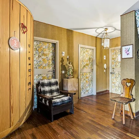 Apartment Hostdomus - House Sestriere