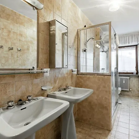 Lägenhet Hostdomus - House Sestriere